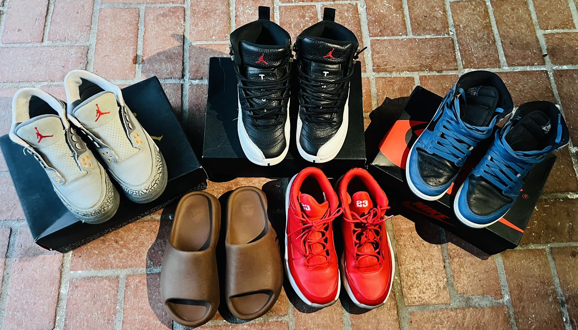 Jordan Sneakers / Yeezy Slides