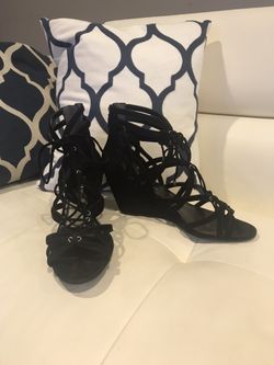 Kenneth Cole sandals