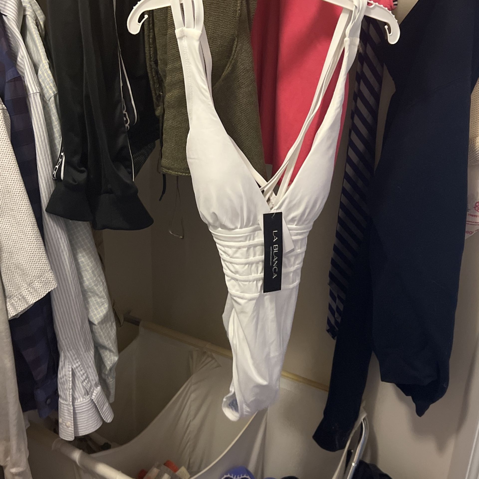 La Blanca Women’s Swimsuit Size 6