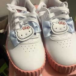 Hello kitty shoes size 1