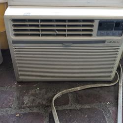 Air Conditioners.  Beat The Heat  Price  Reduction 