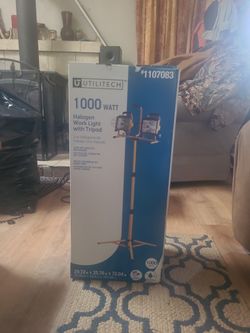Halogen 1000watt Worklight With Tripod