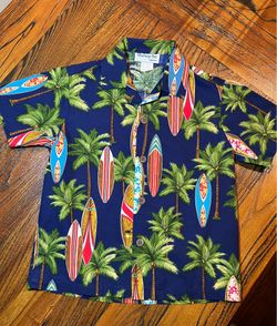 Little boys size 6 tropical surfboard button down shirt.