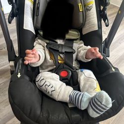 Doona Carseat Stroller 