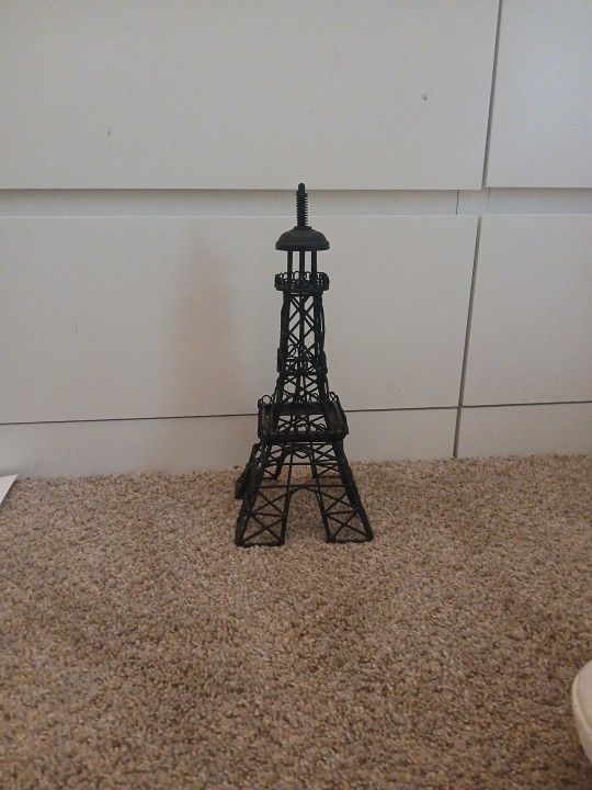 Eiffel Tower Decoration