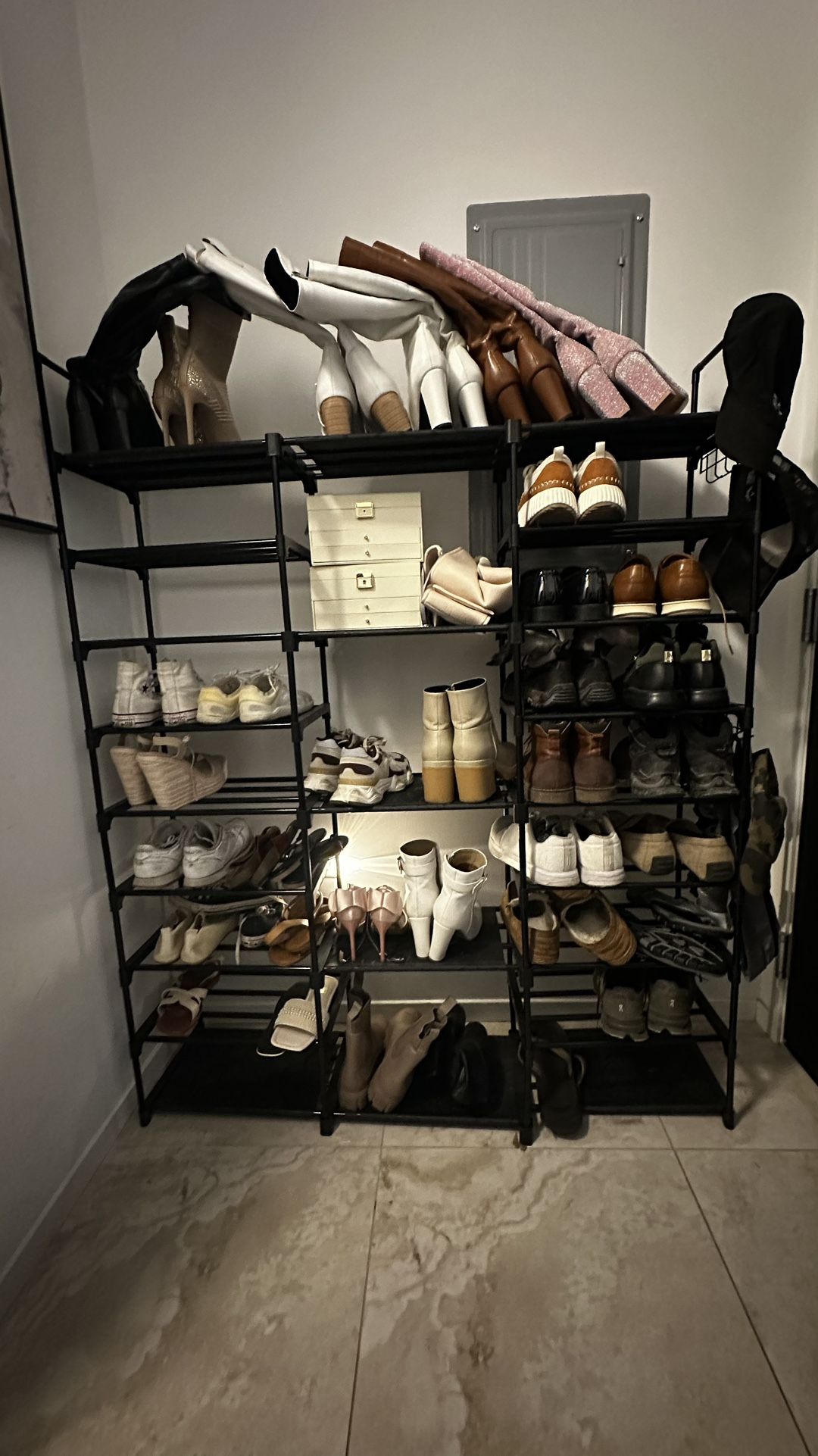 52 Shoe Rack With Hangers On The Side