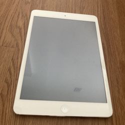 iPad (system restore needed) good for parts