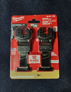 Milwaukee  1-3/8 in. High Carbon Steel Universal Fit Japanese Teeth Hardwood Cutting Multi-Tool Oscillating Blade -10-Pack- (49-25-1130)
