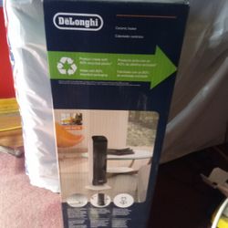 Rotating Heater Hot For Cold Weather With Different Settings 