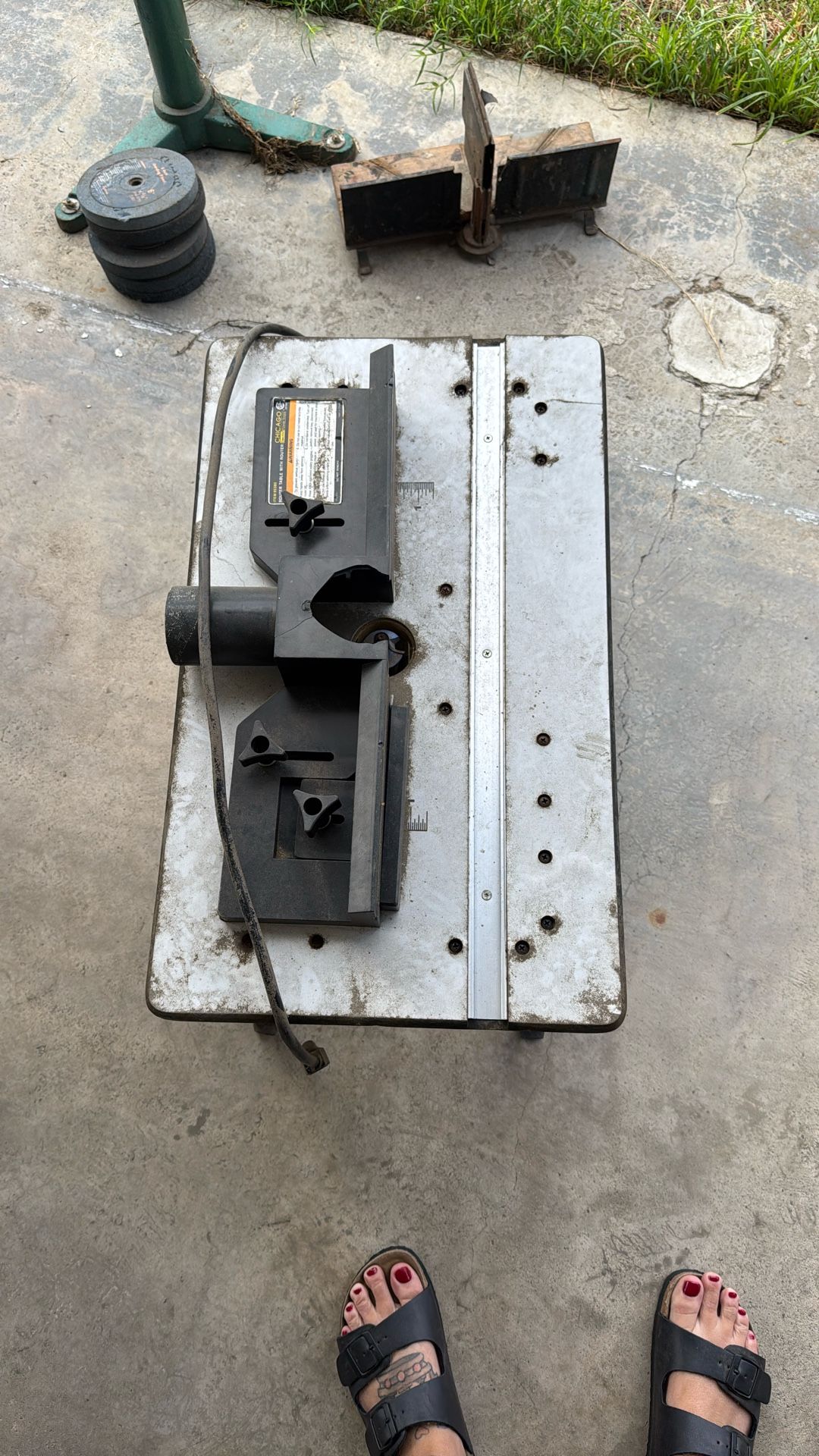 Router Table With Router