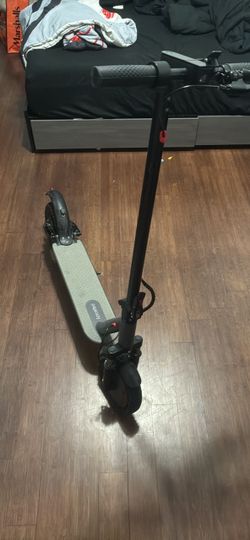 E-scooter with suspension
