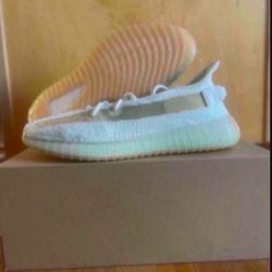 Adidas Yeezy Boost 350 V2 Hyperspace Size 13.5 Brand New