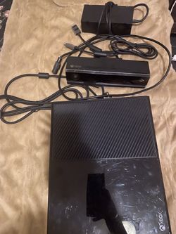 Xbox 1 With Connect No Controller 