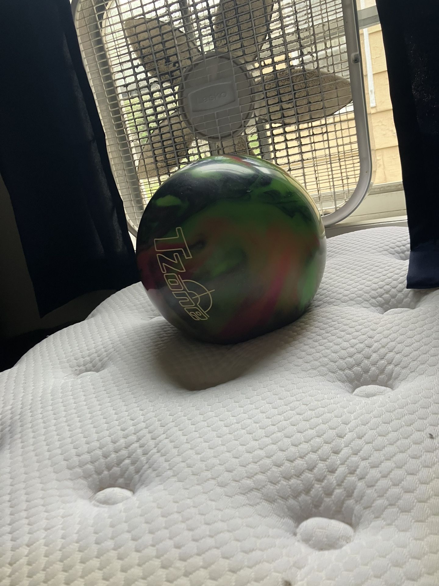 10.5 Pound Bowling King Ball