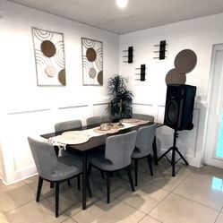 Dining table - 6 chairs