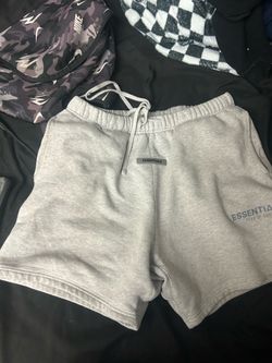 Essential shorts size m