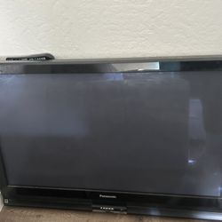 48in Panasonic TV 