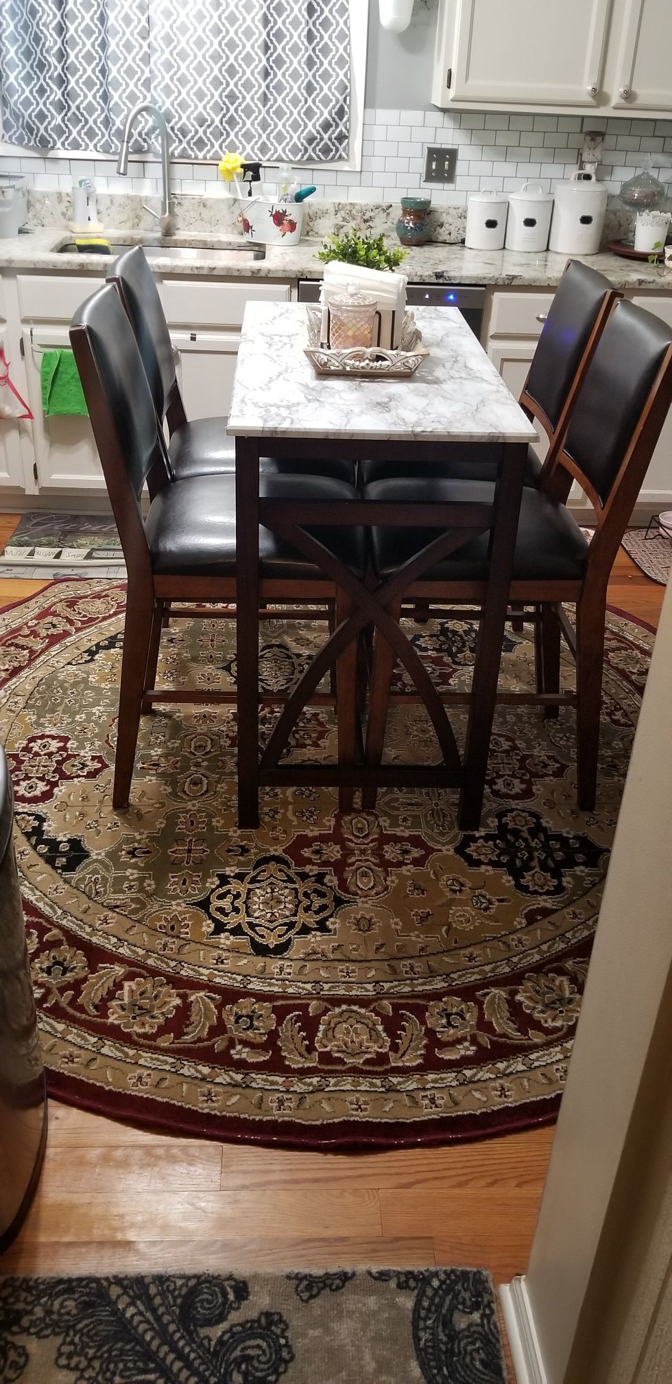 Counter height Kitchen table only no chairs