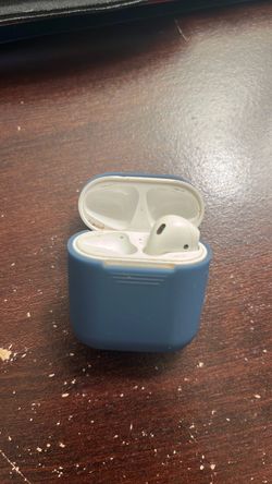 AirPod Gen 1, Right AirPod only with charging case