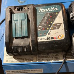 Makita Battery Charger, 4.0 18 V Battery 1.518 V Battery And Quarter Inch XD Impact Driver