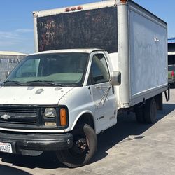 2000 Chevy Van