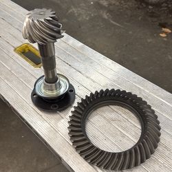 toyota tacoma rear differential ring and pinion