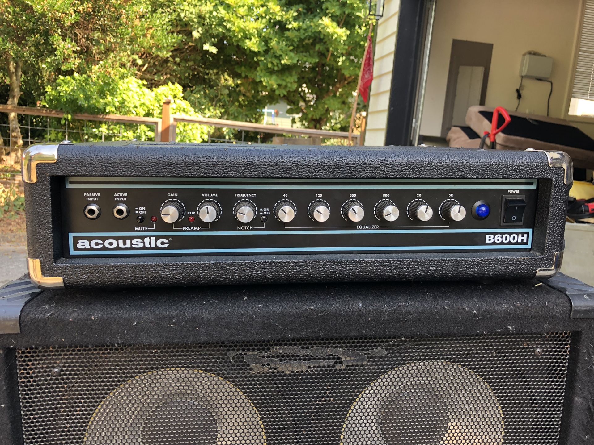 Acoustic B600h Bass Amp Head