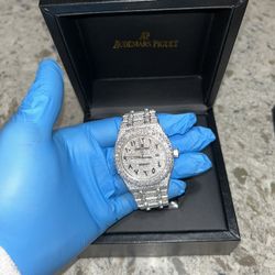 Luxury Moissanite Watch 