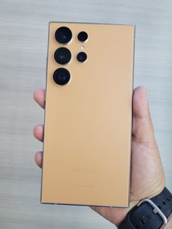 *SALE* Samsung Galaxy S24 Ultra 256gb Unlocked 