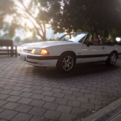 1989 Ford Mustang