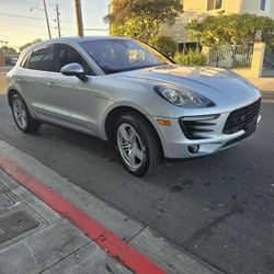 2016 Porsche Macan S 