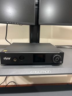 Sabaj D5 DAC / Headphone Amplifier in good used condition.