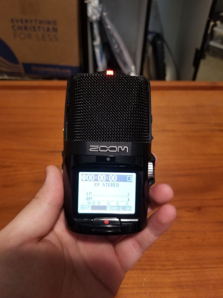 ZOOM H2N microphone personal recorder