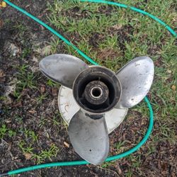 15×17 Propeller 