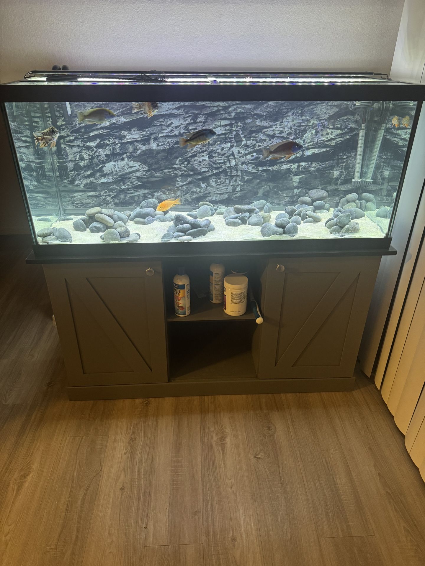 75 Gallon Aquarium And Stand