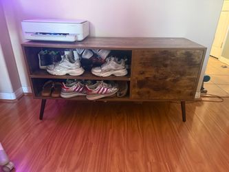 Storage hutch