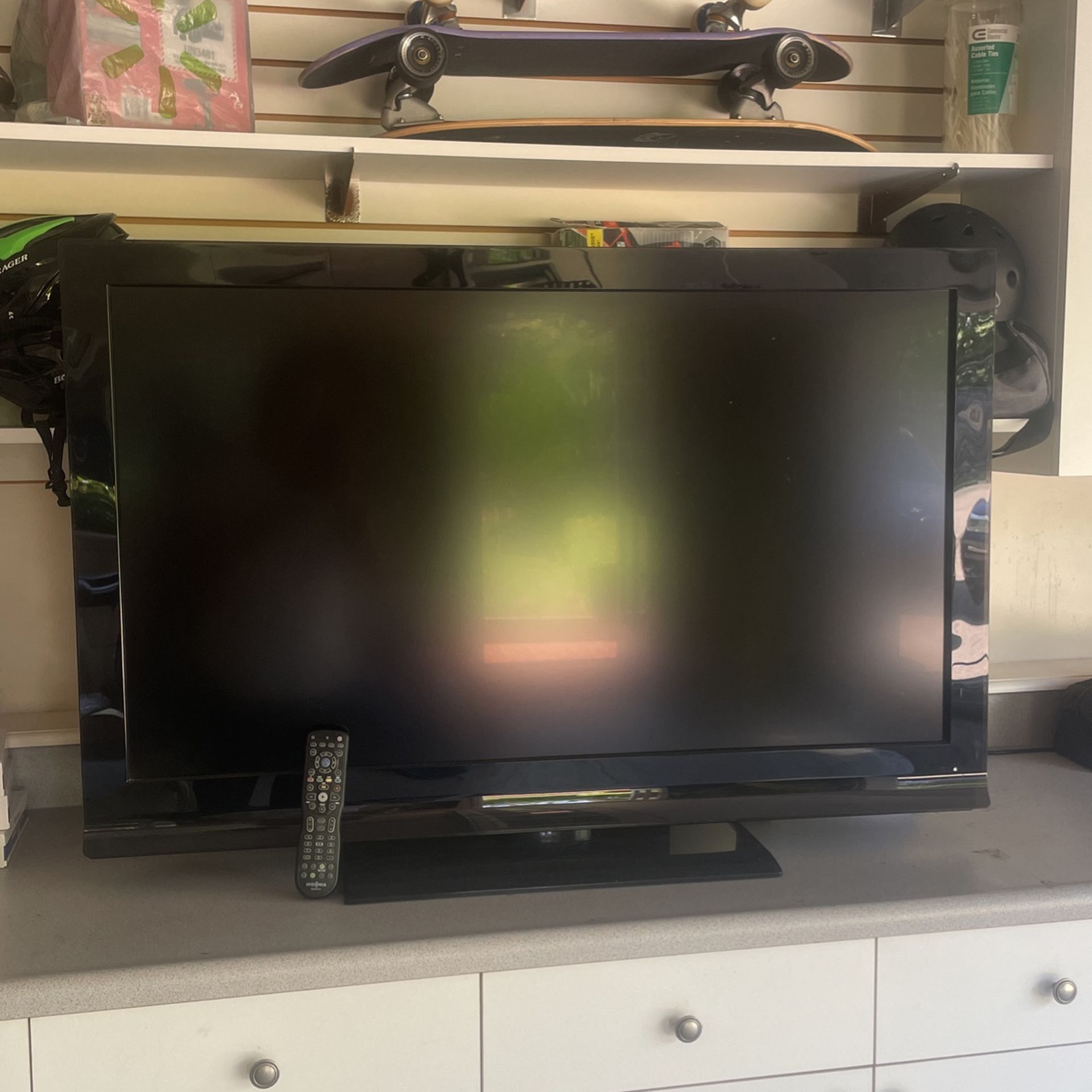 46” Inch Insignia TV