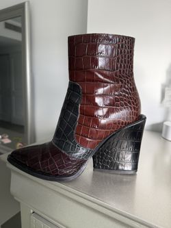 Pinko boots