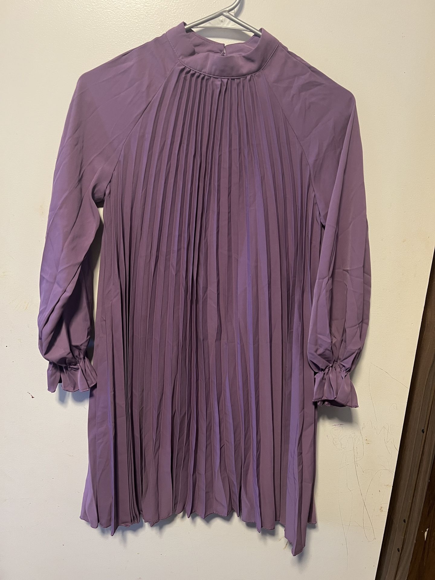 NWOT Girls purple chiffon party dress size 10