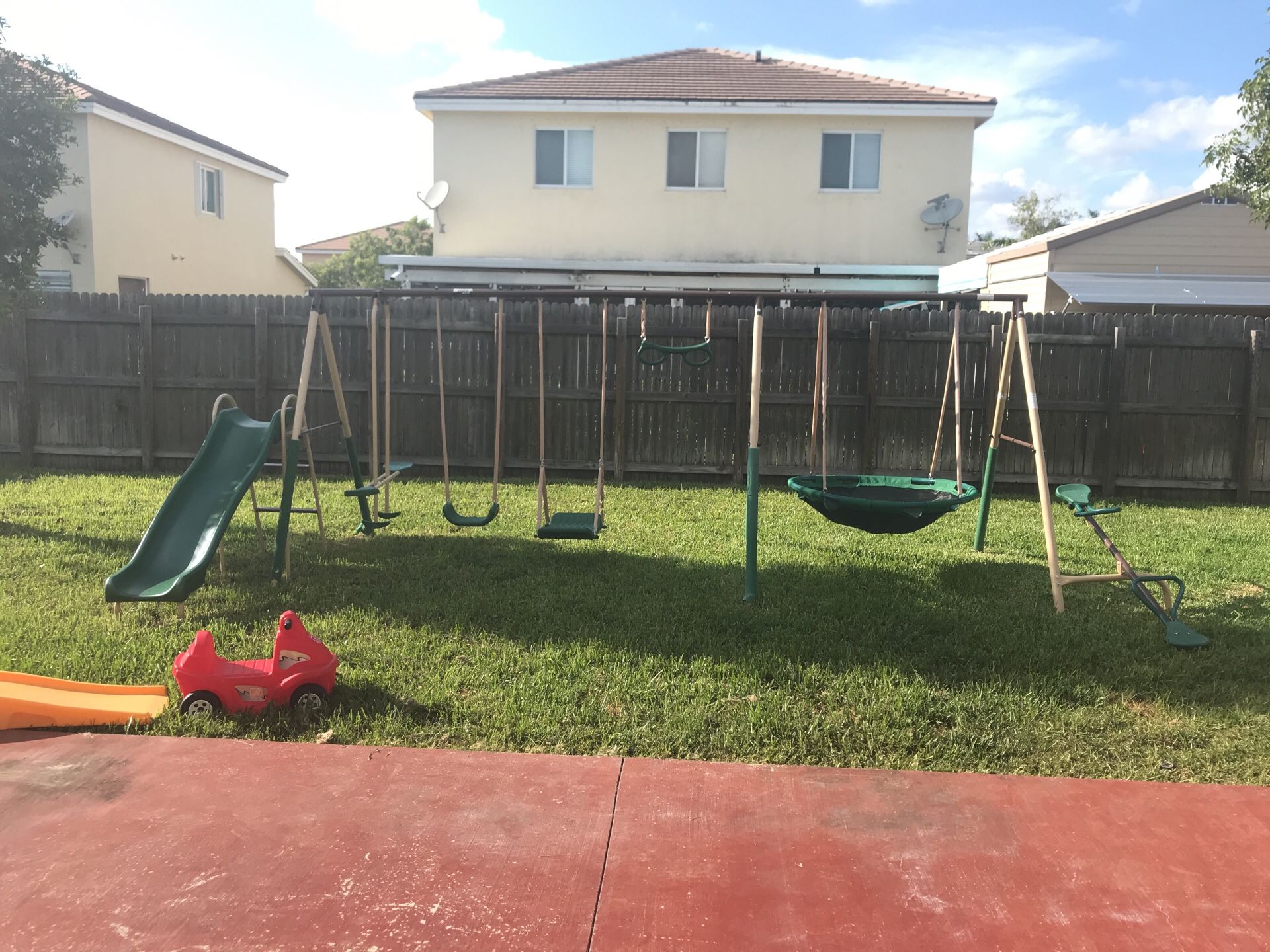 Stats Brookvale Metal Swing Set