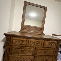Queen Bedroom Set
