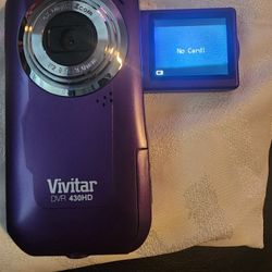 Vivitar DVR426-PURPLE-KM LIC JPEG Video Recording Flip Digital Camera (Purple)


