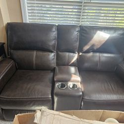 Nice Leather Recling Sofas With USB Ports