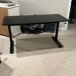 Hand Crank Adjustable Worktable In Excellent Condition