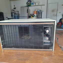 Brand new- window evaporative swamp cooler. 400 CFM perfect for man cave garage