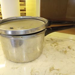 Pressure Cooker 