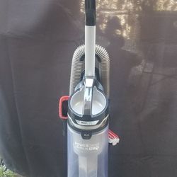 HOOVER POWER DRIVE SWIVEL XL PET