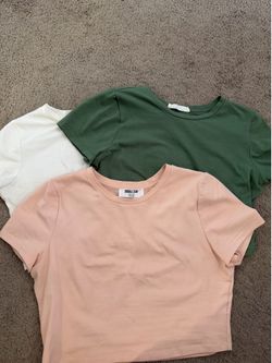 Cropped top tee