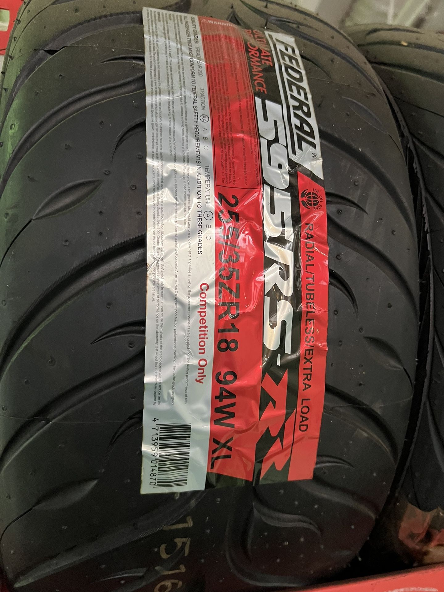 Federal 255/35/18 Tires 🛞
