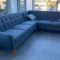New Mcm Sectional Couch / Free Delivery 
